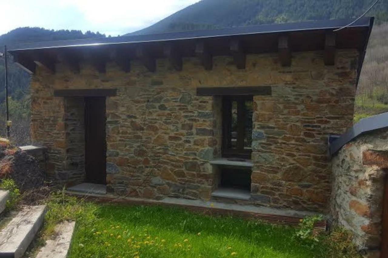 Les Forques De'N Pep Apartman Toses Kültér fotó