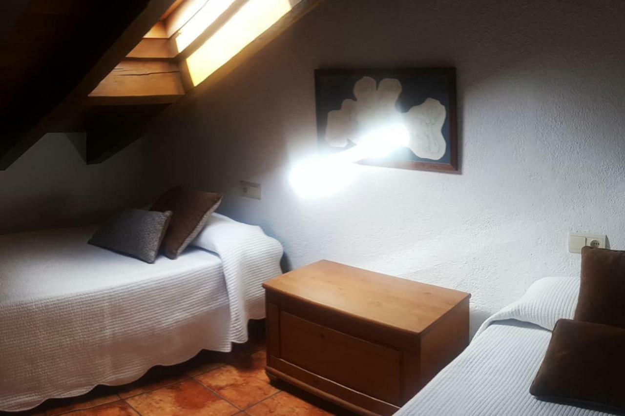 Les Forques De'N Pep Apartman Toses Kültér fotó