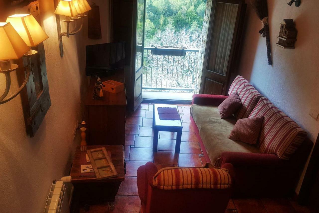 Les Forques De'N Pep Apartman Toses Kültér fotó